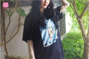 Áo Tay Dài Mặc Bên Trong Áo Phông – 4 Bí Quyết Layering Tưởng Nhỏ Mà “Chất” Hơn Bạn Nghĩ ao-tay-dai-mac-ben-trong-ao-phong